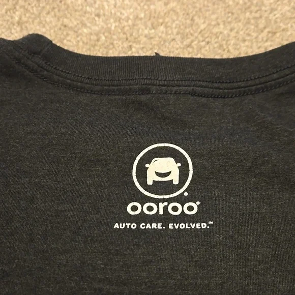 Men's Medium Ooroo T Shirt in Dark Gray - Picture 4 of 5
